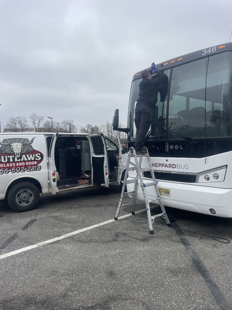 Bus windshield replacement
